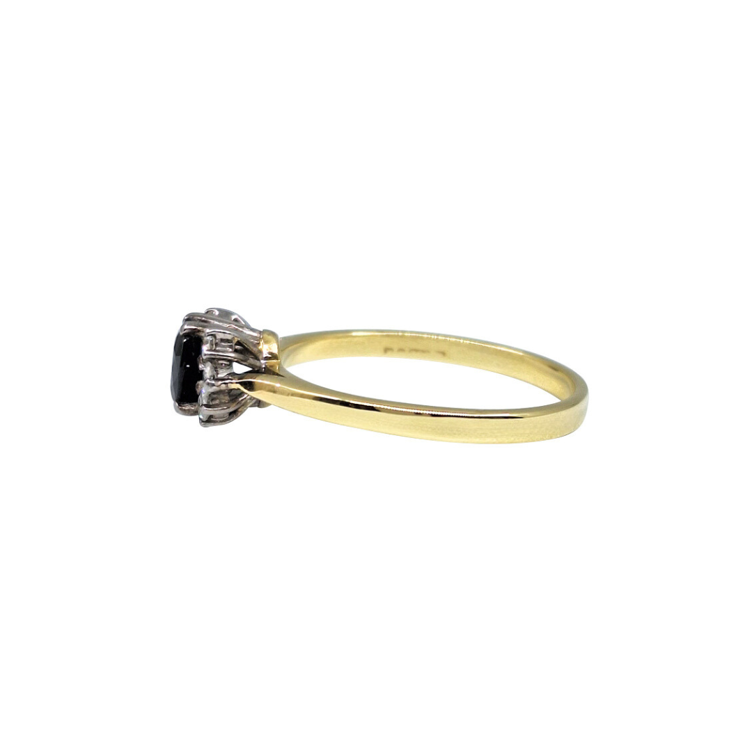 18ct Yellow Gold Sapphire & Diamond Ring