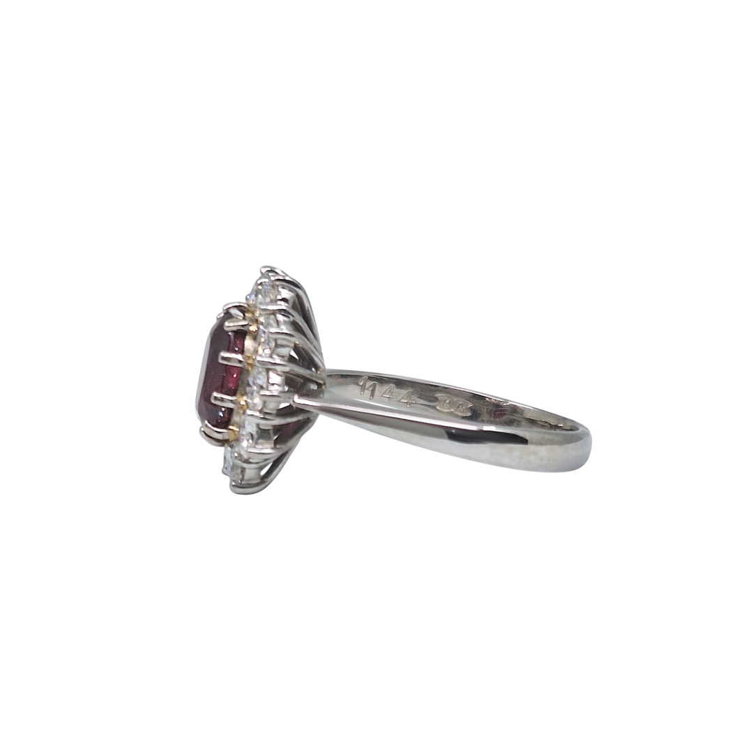 18ct White Gold Garnet & Diamond Cluster Ring