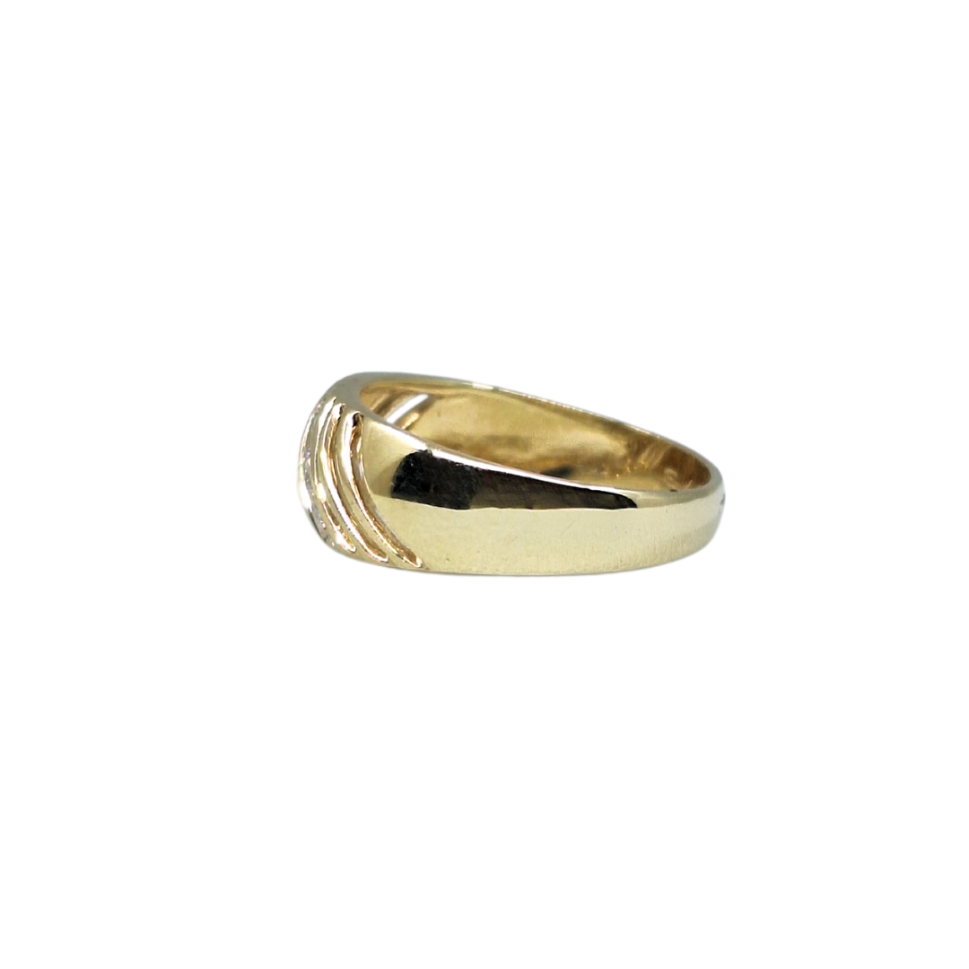 9ct Gold & Diamond Band Ring