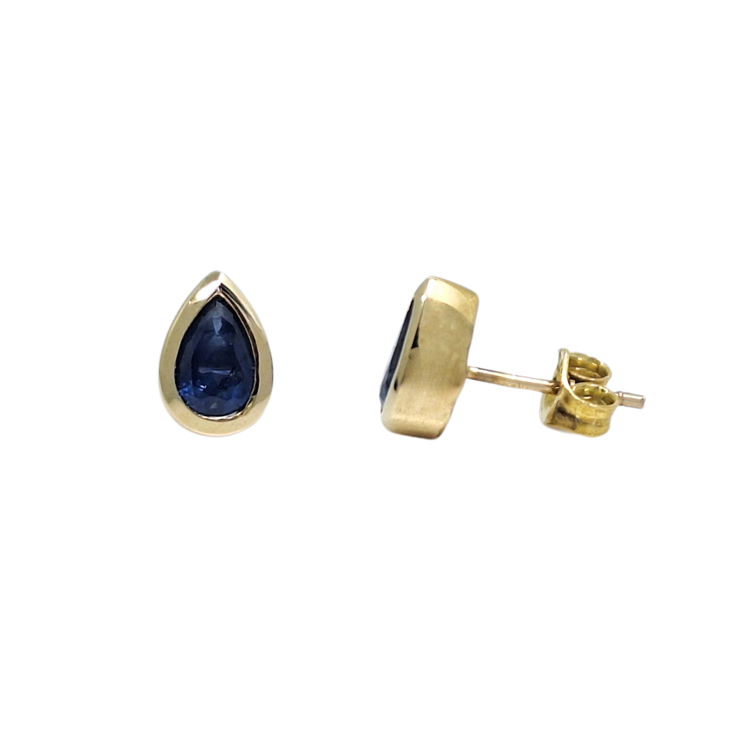 9ct Yellow Gold Sapphire Stud Earrings