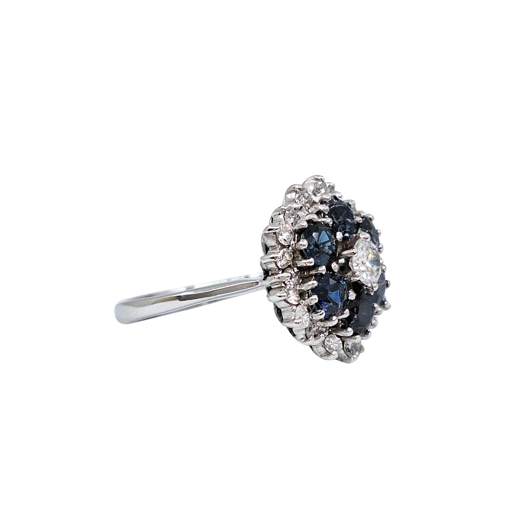 18ct White Gold Sapphire & Diamond Ring