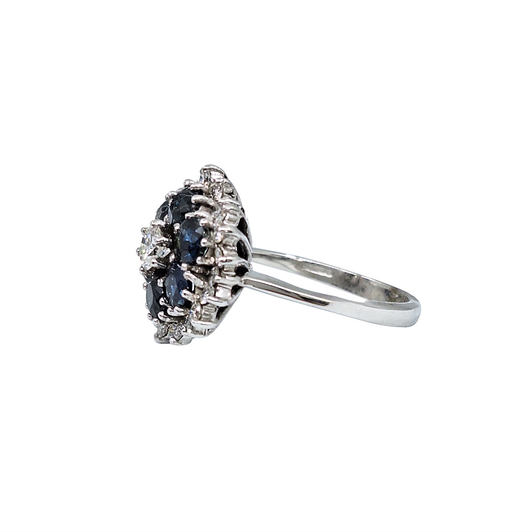 18ct White Gold Sapphire & Diamond Ring