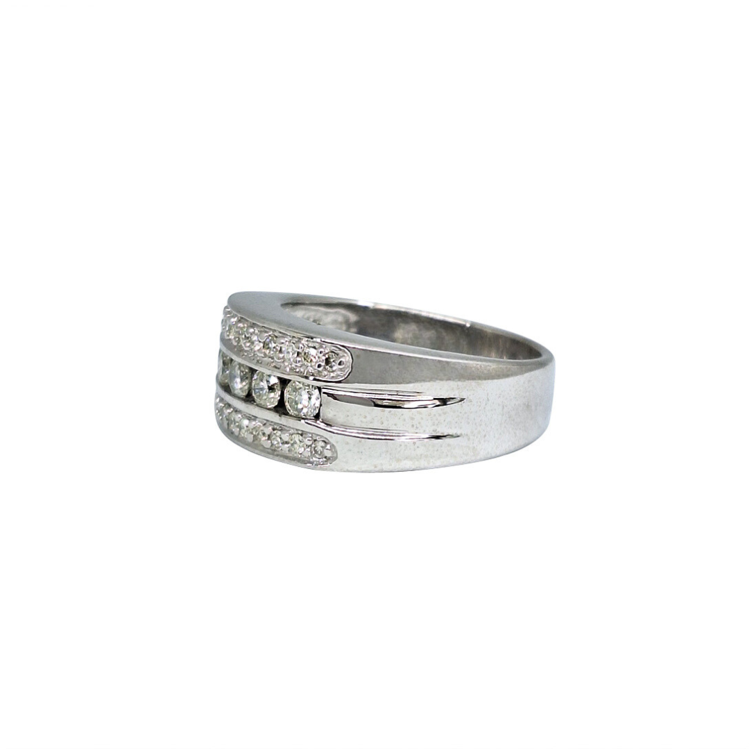 18ct White Gold Diamond Fancy Band Ring