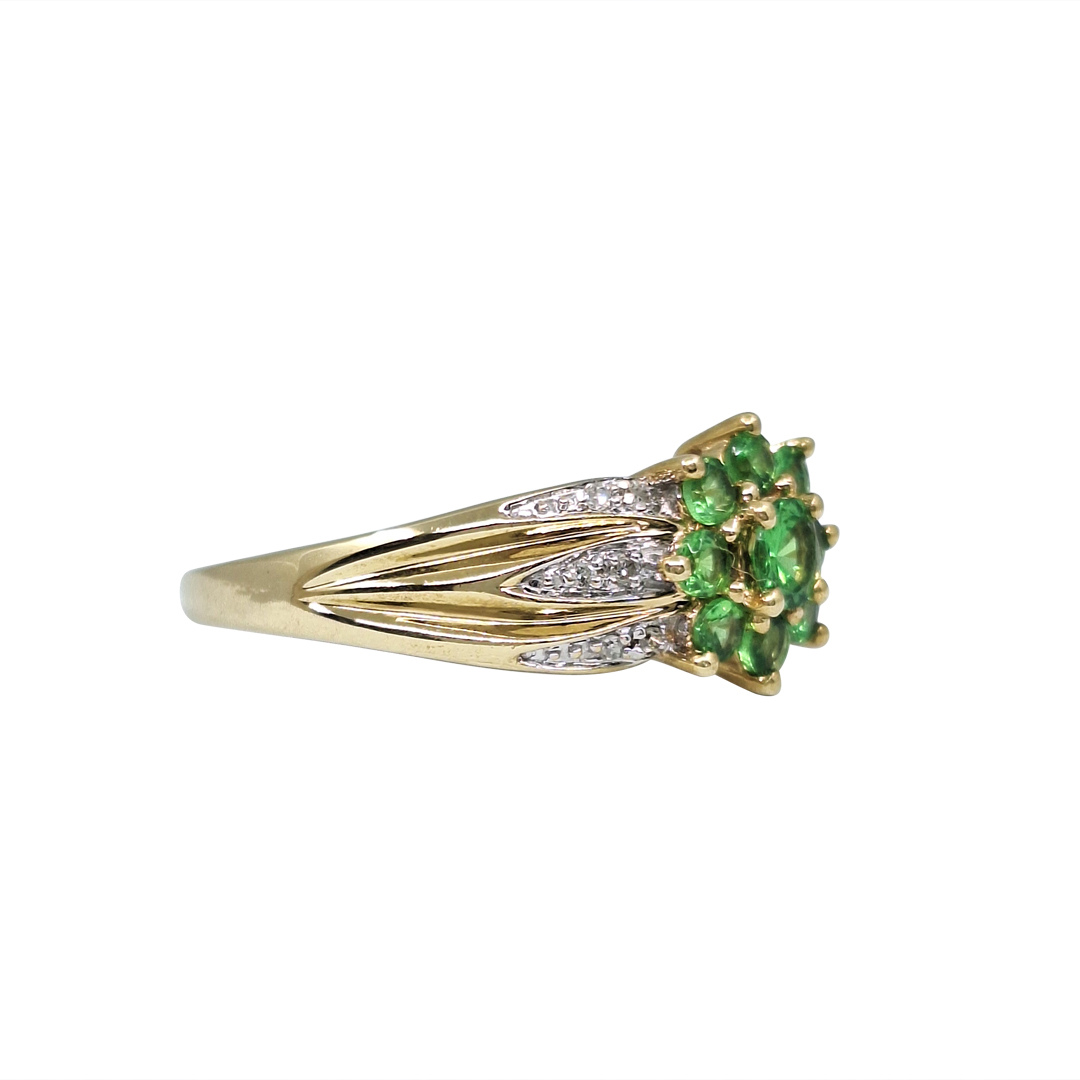 9ct Yellow Gold Green Stone Flower Cluster Ring