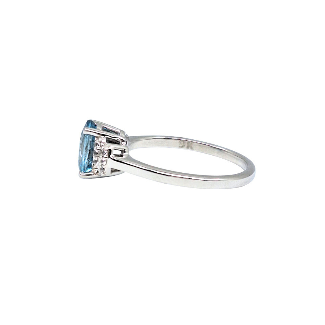 9ct White Gold Blue Zircon Ring