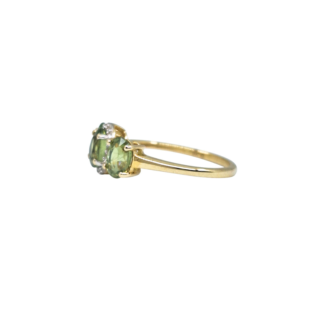 9ct Yellow Gold Green Garnet & White Zircon Ring