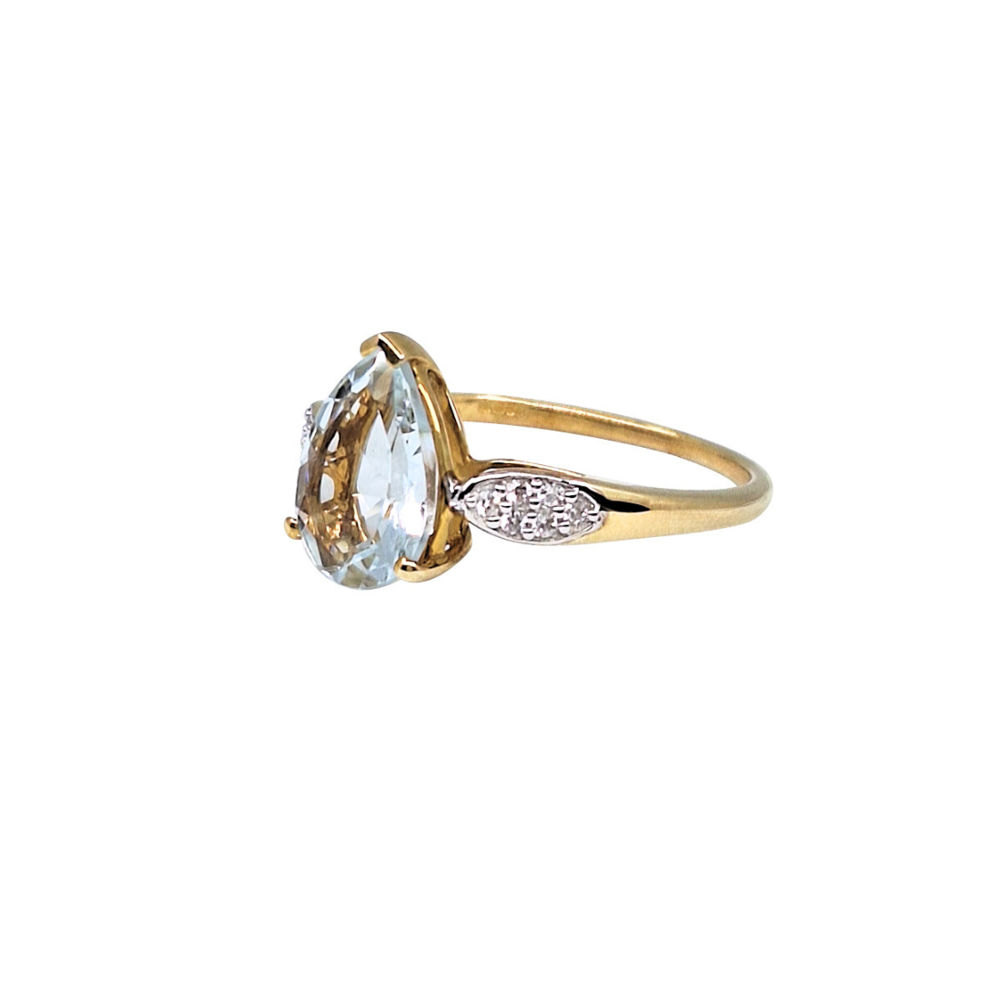 9ct Yellow Gold Aquamarine & White Zircon Ring