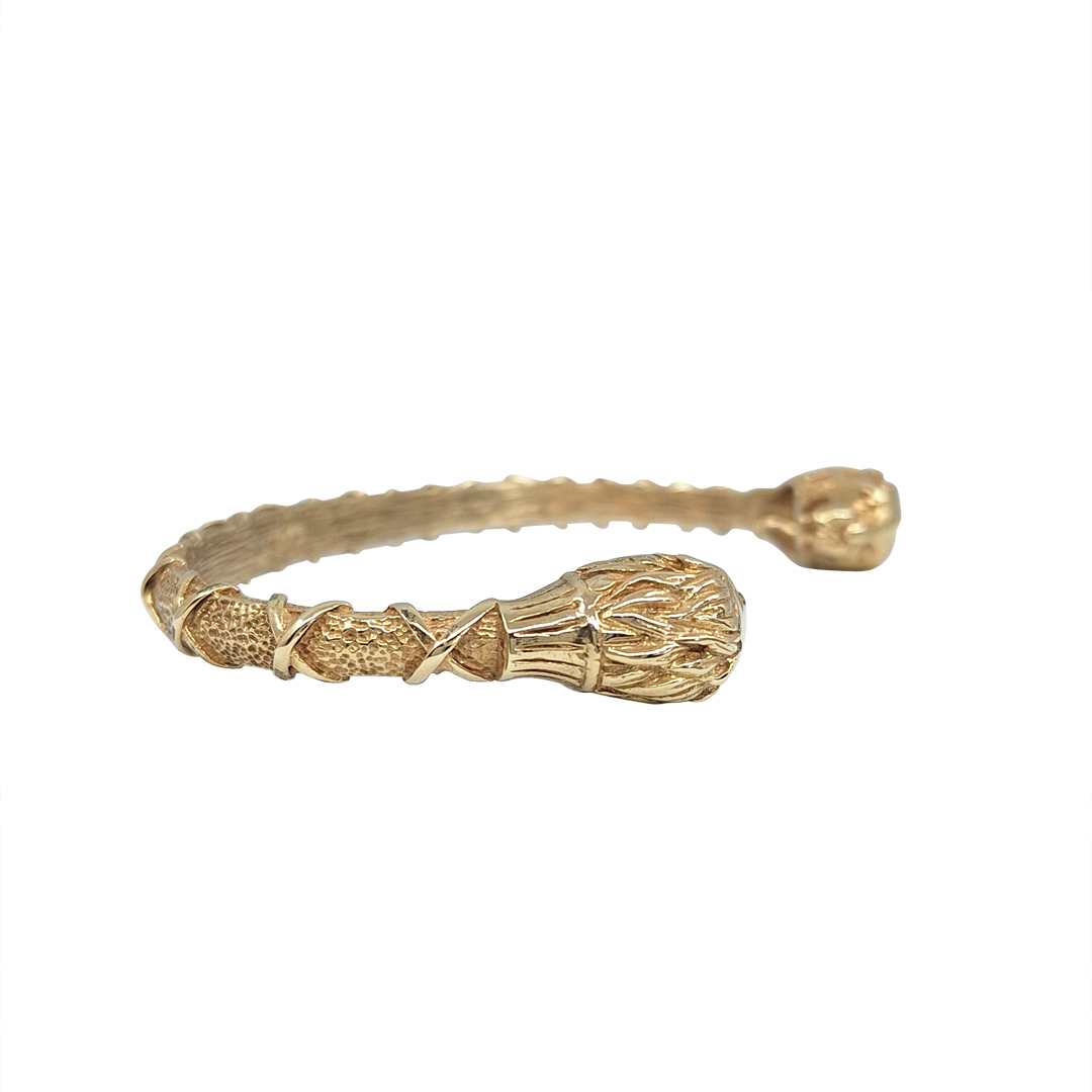 9ct Yellow Gold Lion Torque gents bangle