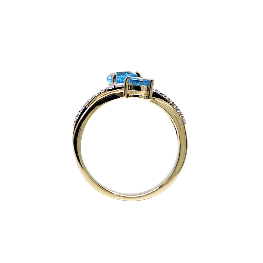 9ct Gold Blue Topaz Ring