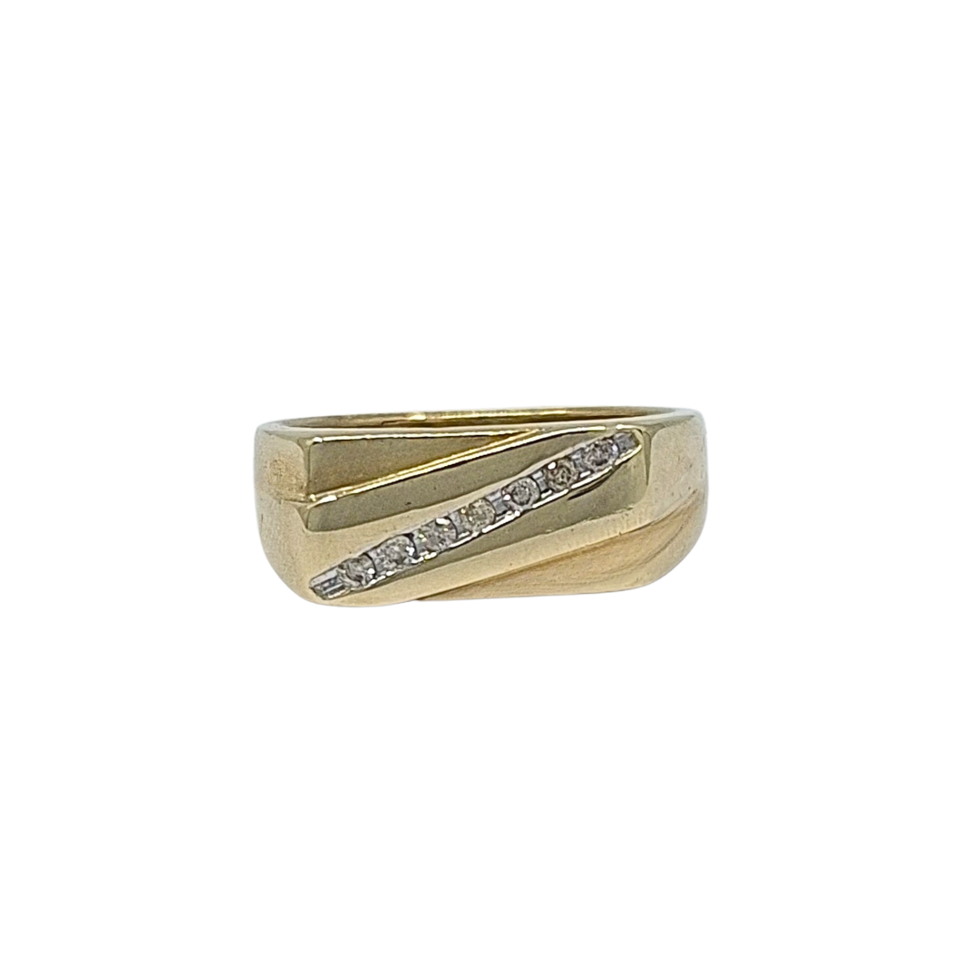 9ct Yellow Gold Diamond Signet Ring