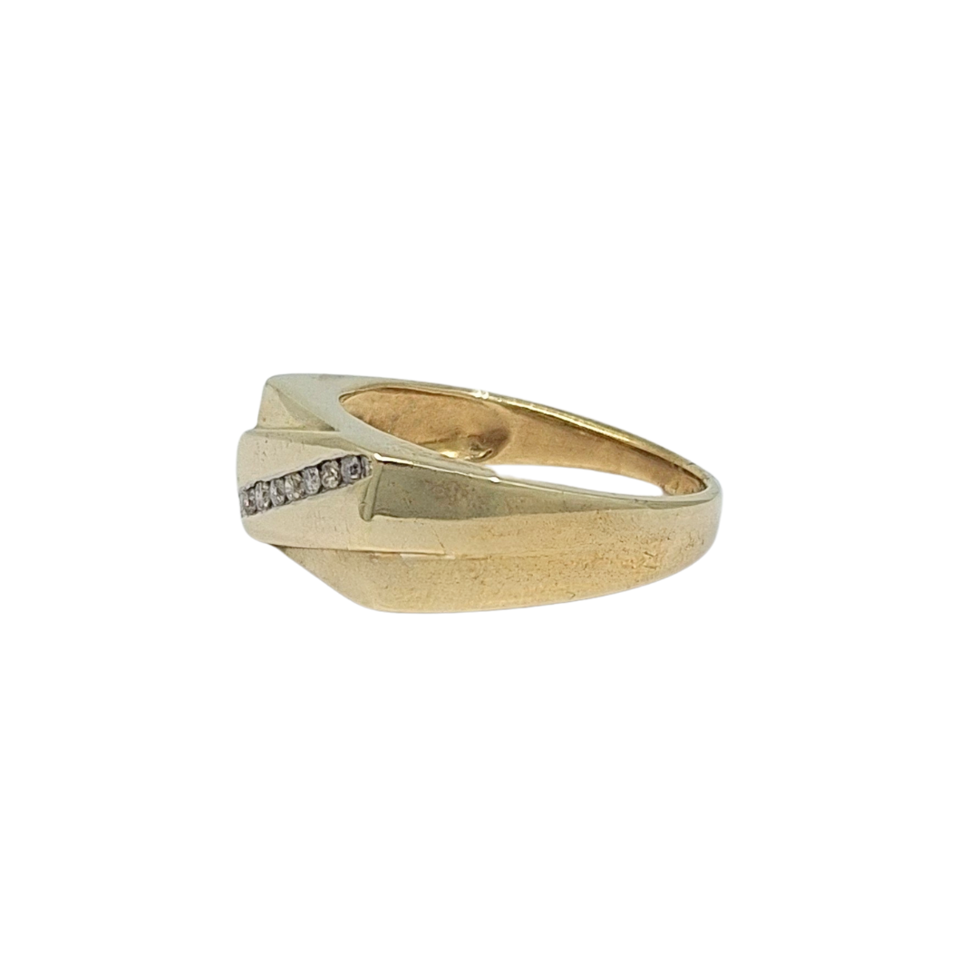 9ct Yellow Gold Diamond Signet Ring