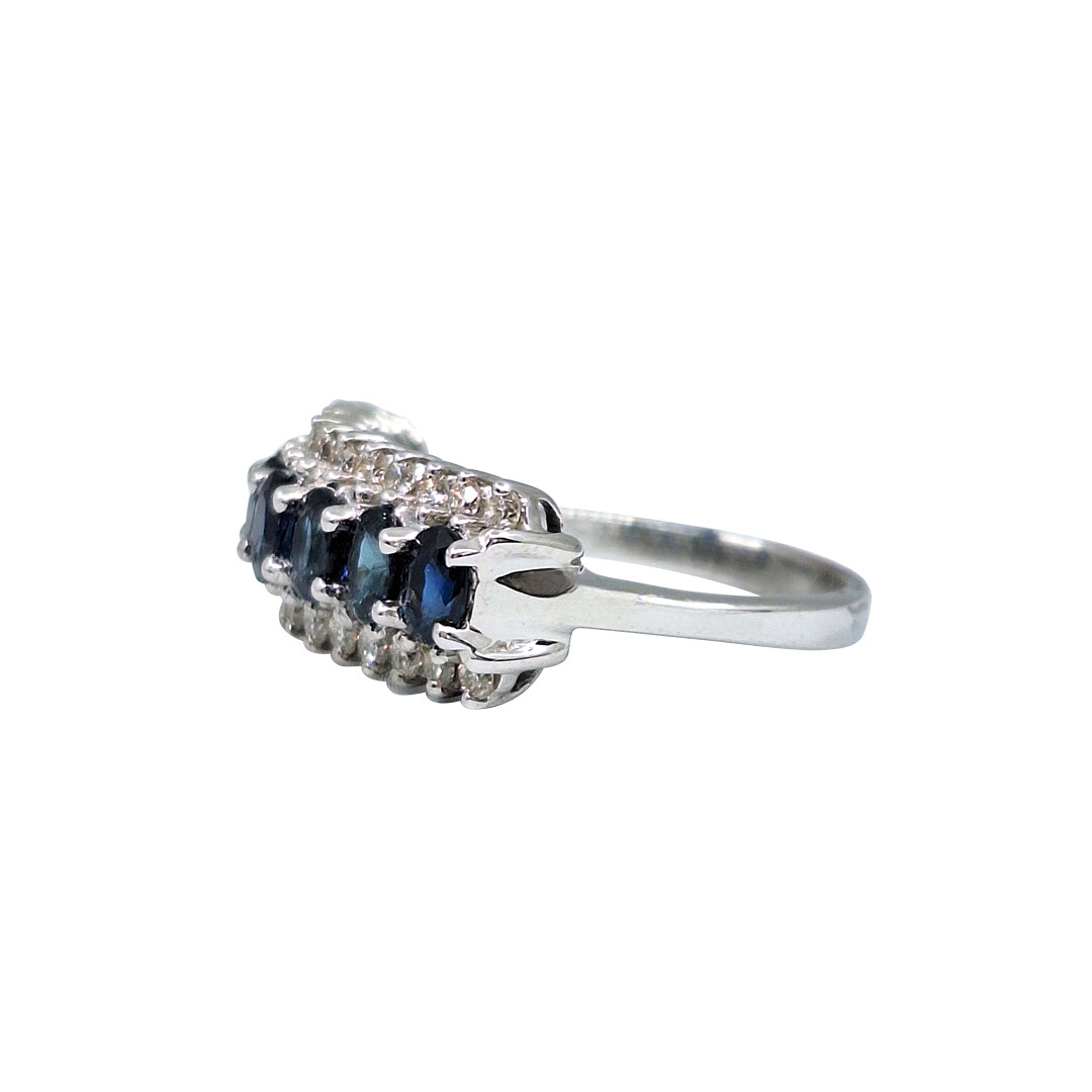 18ct White Gold Sapphire & Diamond Ring