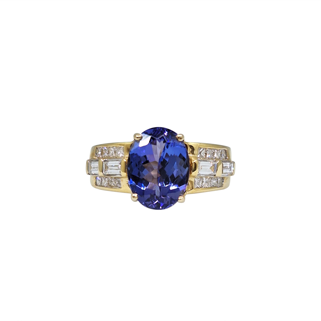 18ct Yellow Gold Tanzanite & Diamond Ring