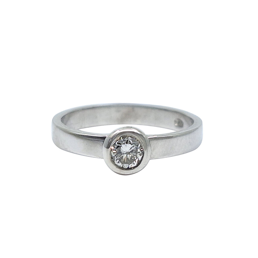 9ct White Gold Diamond Solitaire Ring