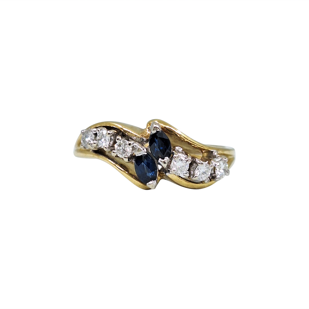 18ct Yellow Gold Sapphire & Diamond Ring