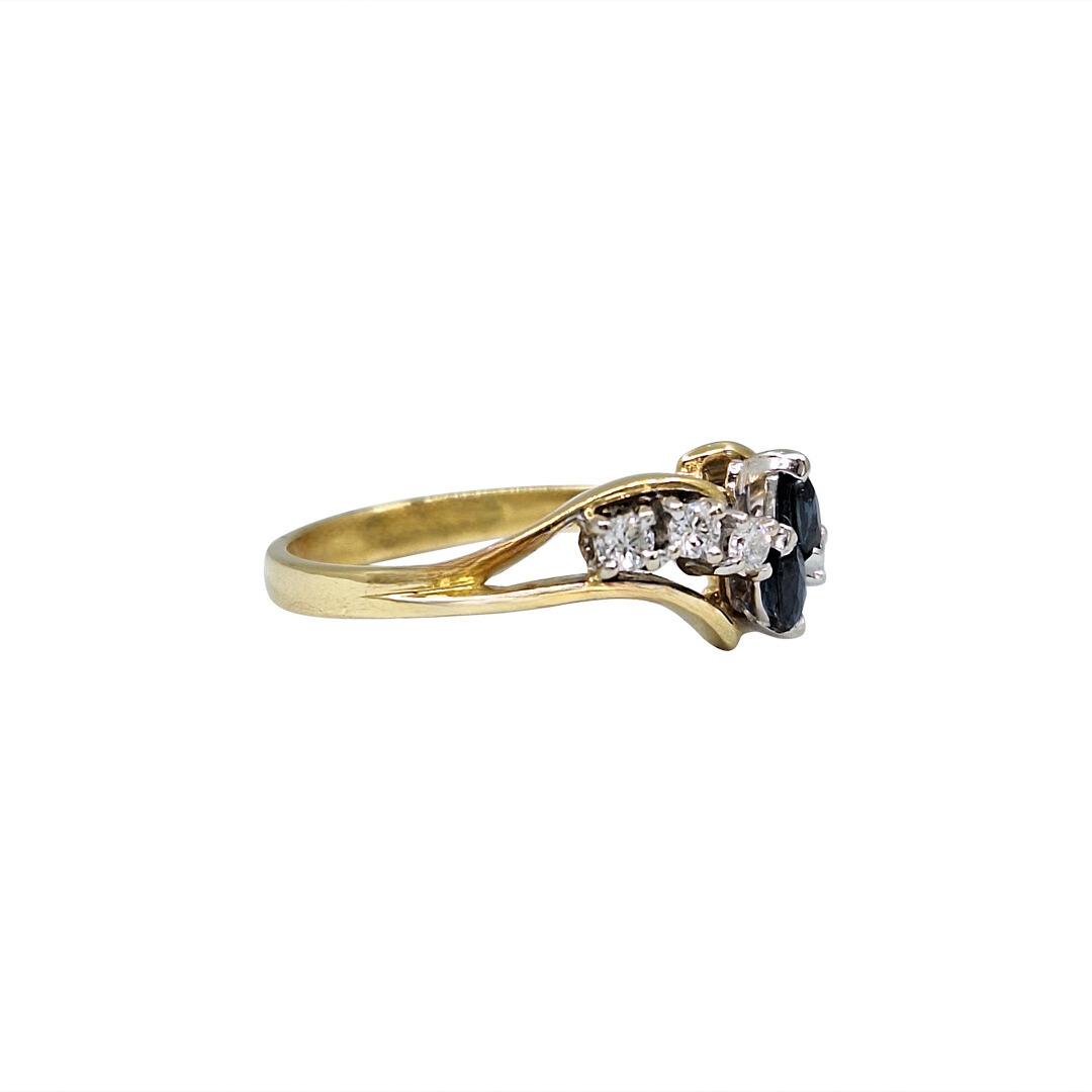 18ct Yellow Gold Sapphire & Diamond Ring