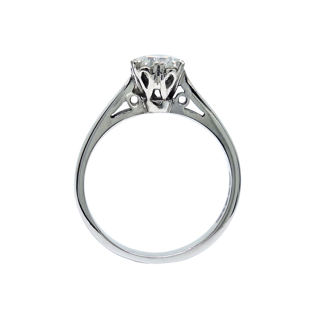 18ct White Gold Diamond Solitaire Ring