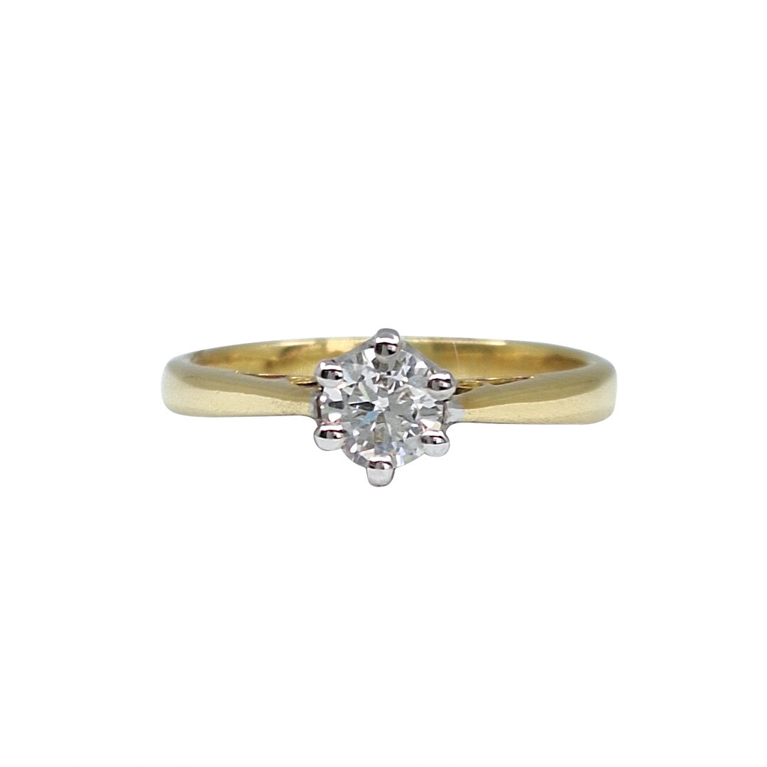 18ct Yellow Gold Diamond Solitaire Ring