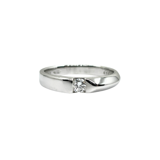 18ct White Gold Diamond Solitaire Ring