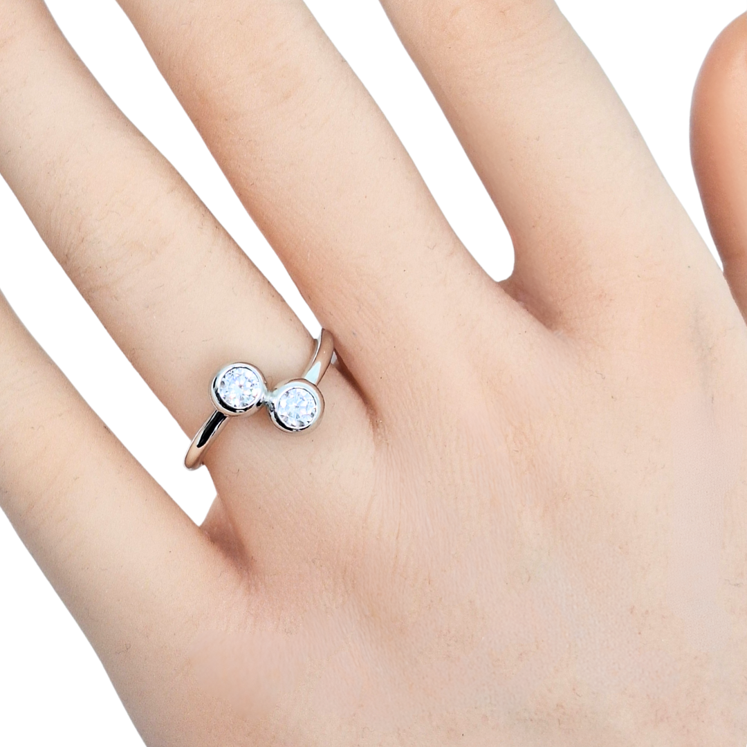 Tresor Paris Silver White Crystal Crossover Ring